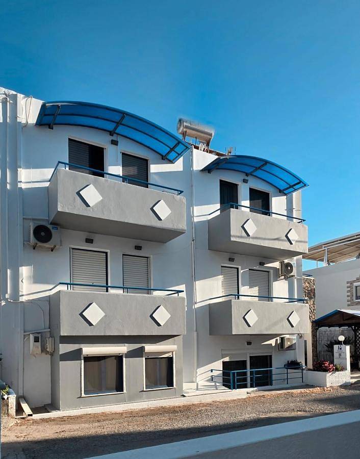 Appartement de vacances pour 4 personnes, avec Balcon et Terrasse ainsi que Jardin et Piscine