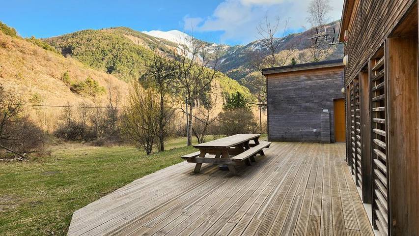 Ferienwohnung für 7 Personen, mit Garten in Alpes-de-Haute-Provence - 2