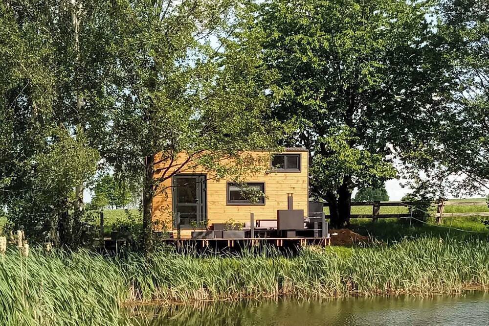 Tiny House  am Badeteich: Natur pur, Kamin & Fass-Sauna in Großharthau, Oberlausitz-Niederschlesien