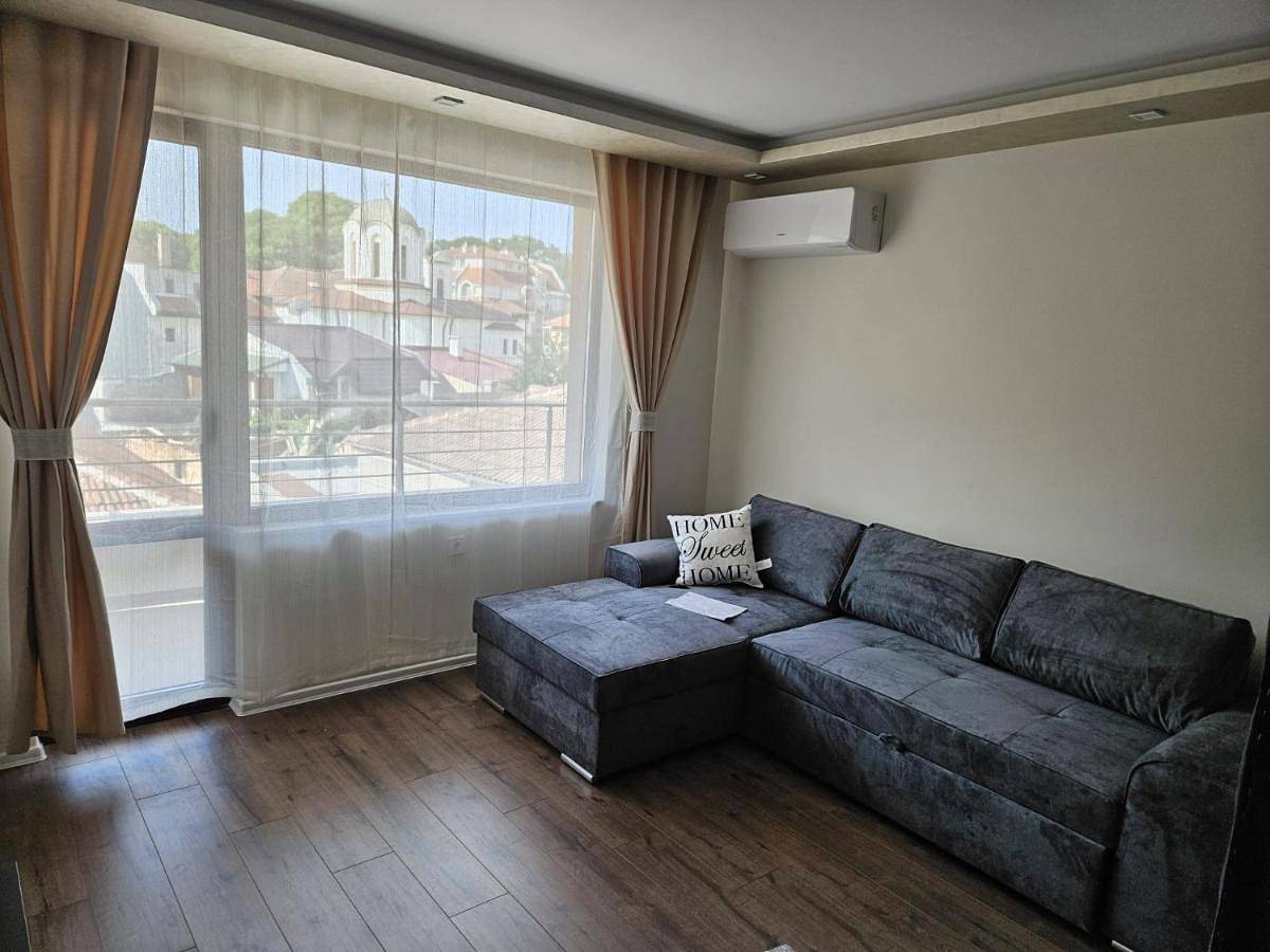 Appartement entier, One-Bedroom Apartment with Balcony in Dobritch, Dobritch (oblast)