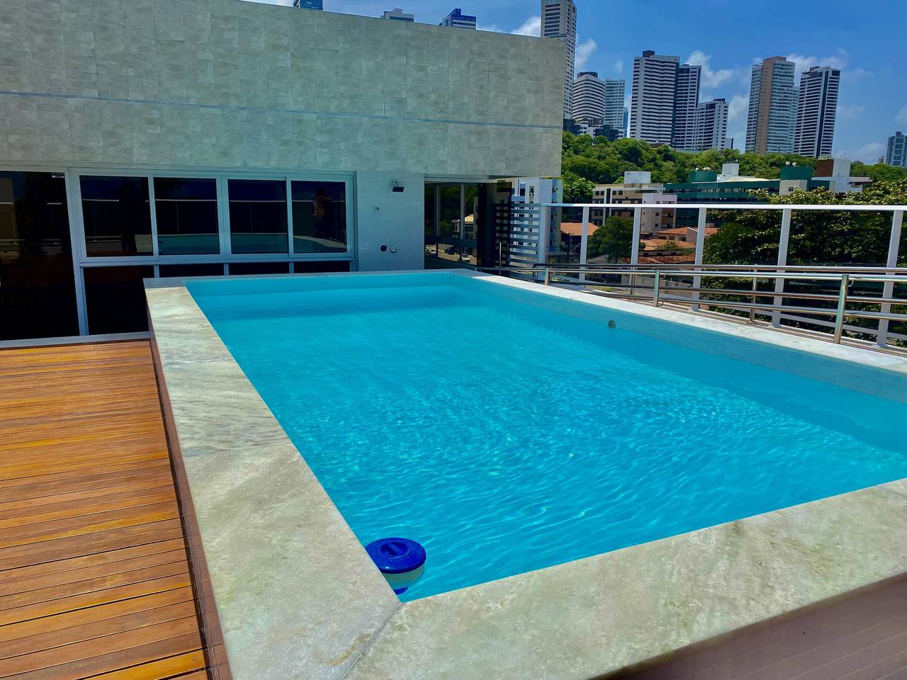 Geheel appartement, Vakantieappartement voor 6 personen met balkon in Cabo Branco, João Pessoa (gemeente)