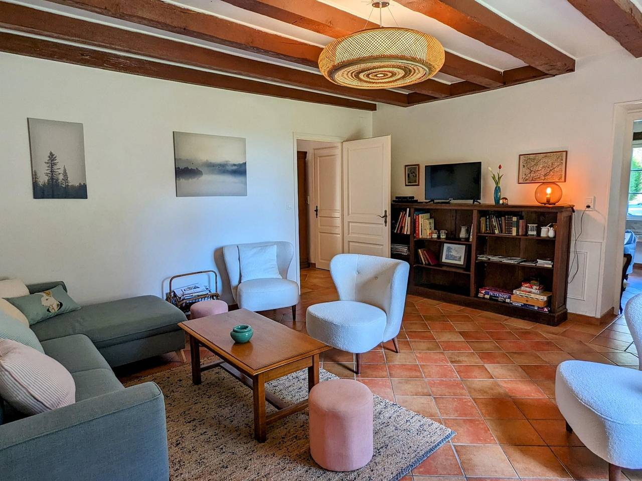 Peaceful Forest House with Pool and Pets Allowed in Gray, Haute-Saône