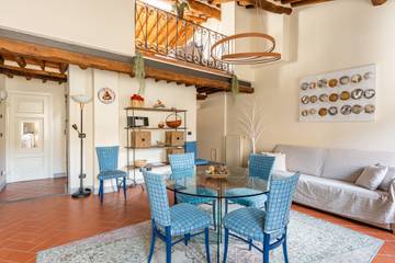 Apartment for 5 People in Lucca, Lucca Province, Photo 2