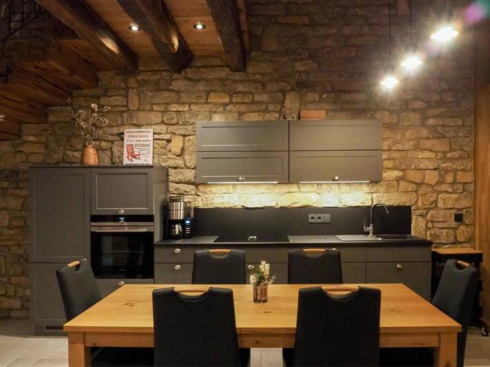 Ferienwohnung für 6 Personen, mit Garten und Whirlpool sowie Sauna und Terrasse