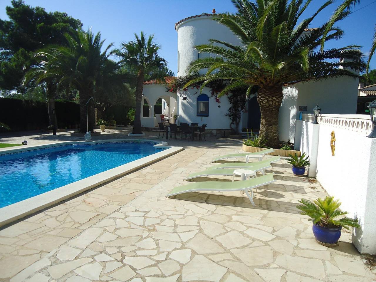 Geräumiges Familienhaus mit Pool, 600m vom Strand in Les Tres Cales, l'Ametlla de Mar