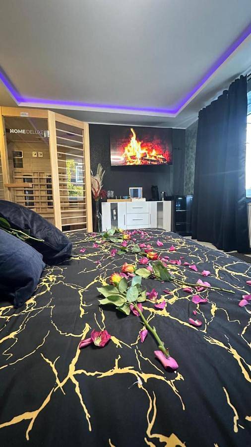 Ferienwohnung für 2 Personen, mit Whirlpool und Sauna in Essen - 3