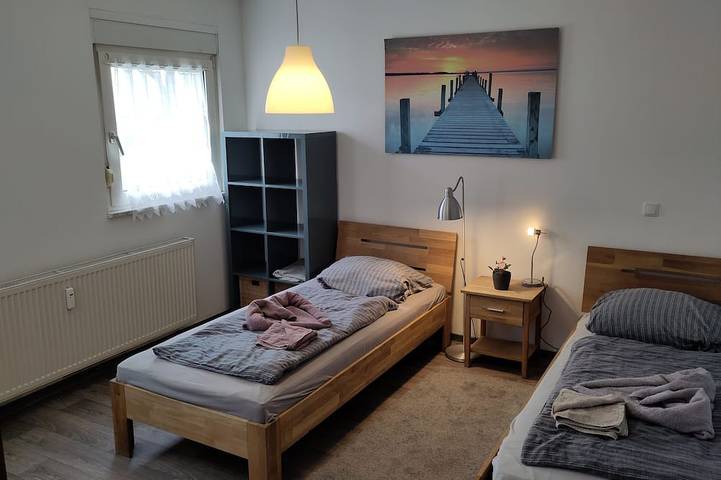 Appartement entier, Boltes apartment \"Berne\" Du-Huckingen in Duisbourg, Bas-Rhin