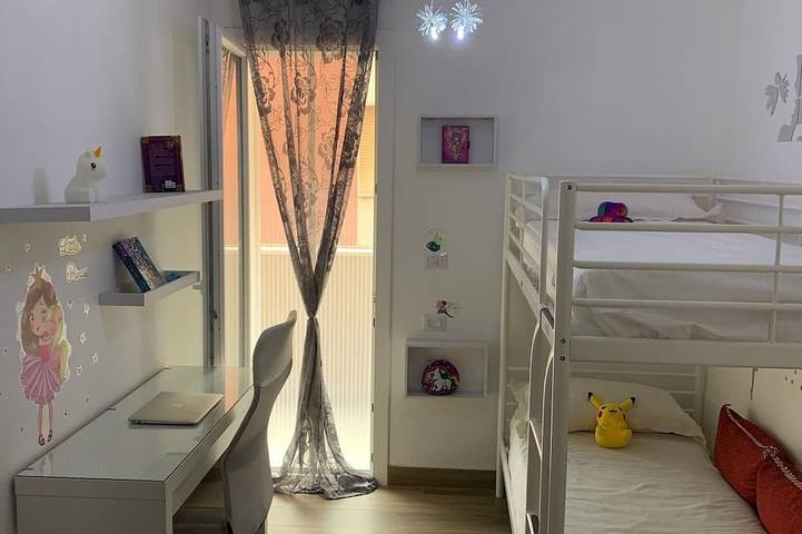 Appartamento intero, Appartamento in centro vicino stazione con posto auto privato in Reggio di Calabria, Provincia di Reggio Calabria