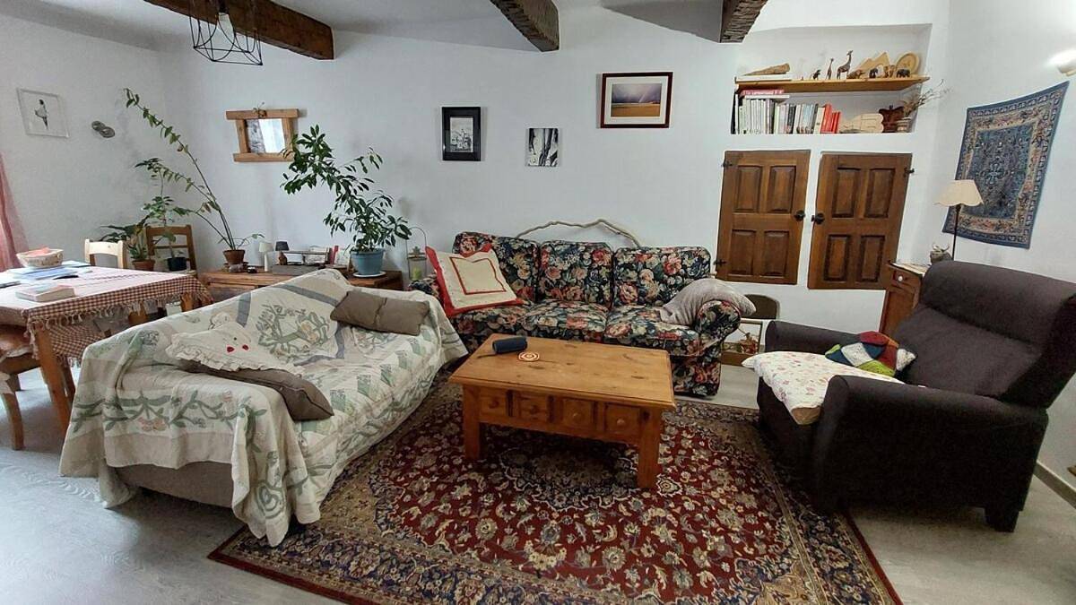 Three-Bedroom House in Thoard, Alpes-de-Haute-Provence
