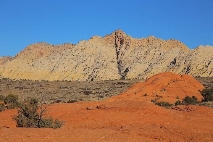 Barn for 10 people, with yard and hot tub in Zion National Park