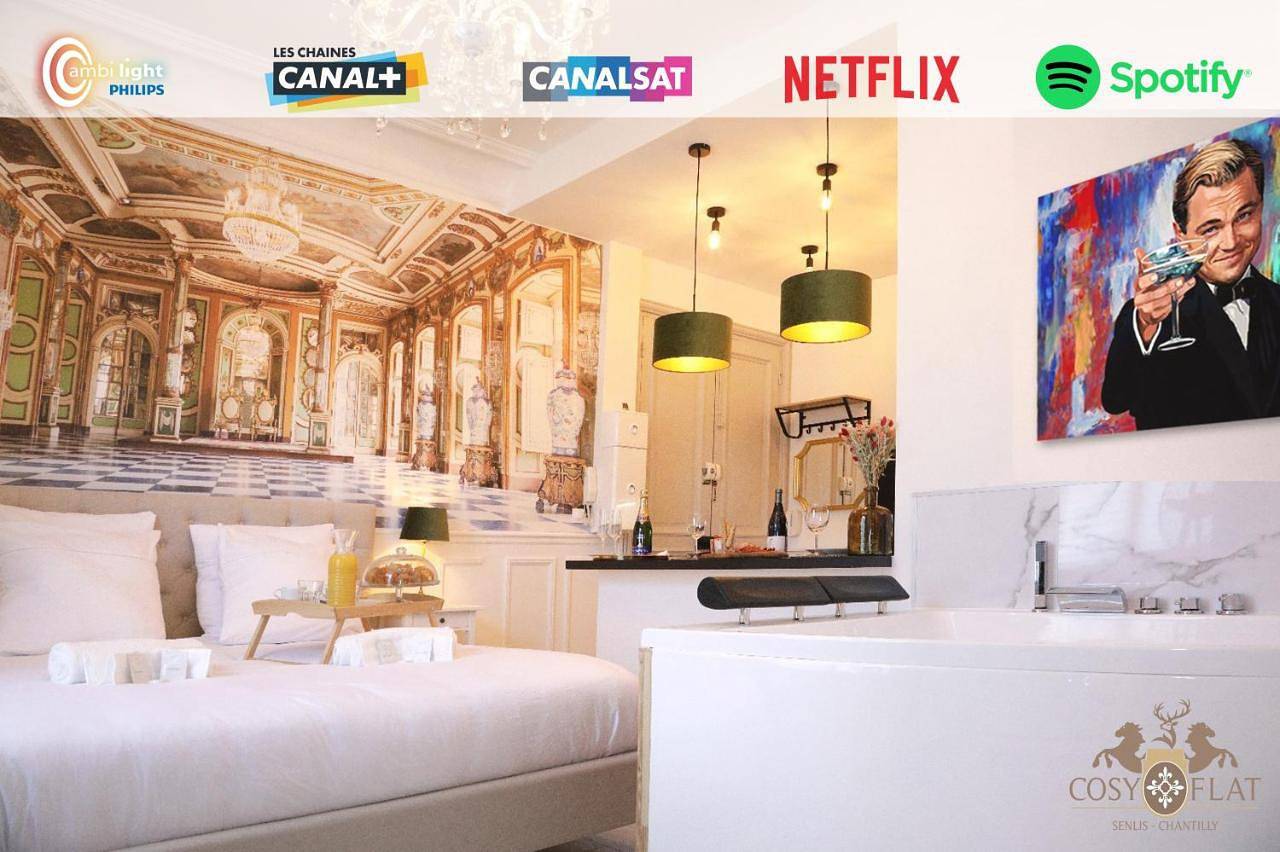 Appartement entier, Le Gatsby - Cosy Flat - Jacuzzi - Senlis in Senlis, Oise