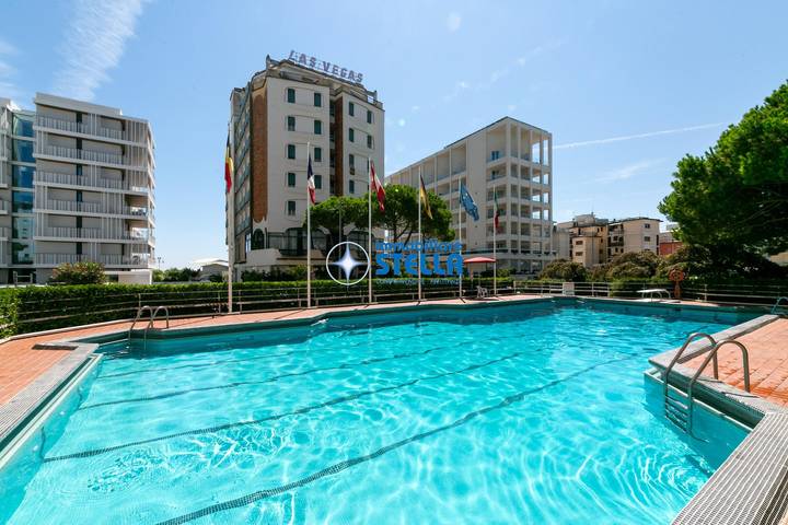 Apartament wakacyjny dla 4 osób, z Basen i Widok w Jesolo