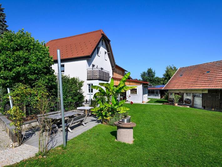Ferienwohnung für 3 Personen, mit Balkon/Terrasse und Garten in Oberteuringen