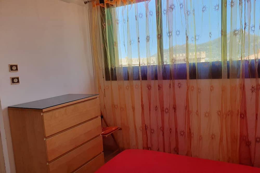 Appartement entier, Bord de mer à 30m, Plage à 100m, Algajola, Corse, T2 Superbe vue Mer, Terrasse in Algajola, Région de Calvi