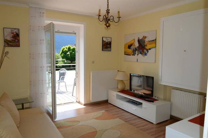 Ganze Ferienwohnung, Haus 1 Wohnung "Gartenblick" in Bodensdorf, Gerlitzen