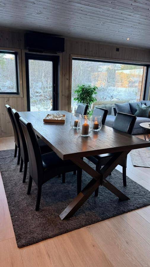 Ferienhaus für 11 Personen, mit Balkon und Terrasse sowie Garten und Sauna