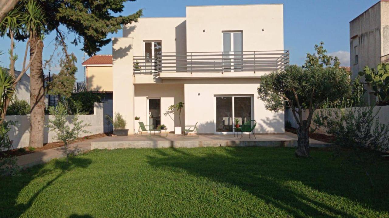 Villa Francesca in Carini, Provincia di Palermo