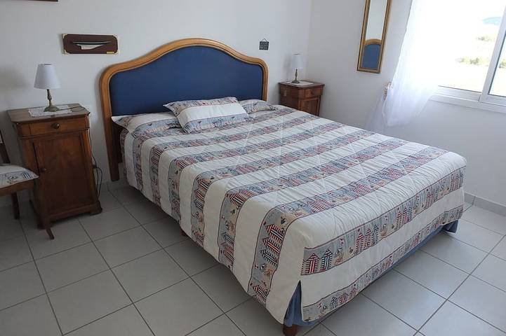 Location de vacances pour 6 personnes, avec terrasse et jardin, animaux acceptés à Plozévet - 2