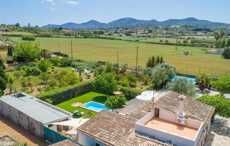 Manacor Terraza Apartamento con Piscina y Grill in Manacor, Mallorca Este