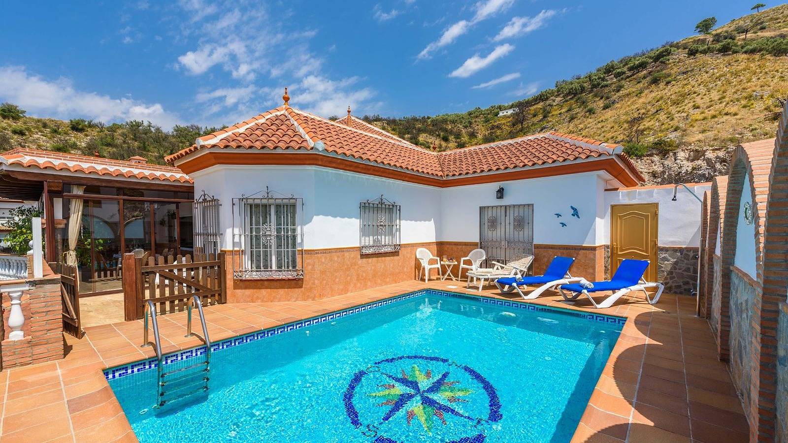 Castillo de la Hazalara Cómpeta by Ruralidays in Cómpeta, Provincia de Málaga