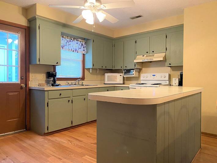 Vacation rental for 10 people, with terrace in Edisto Island