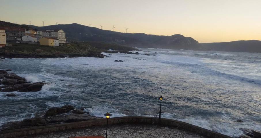 Apartamento para 6 personas, con vistas y terraza en Muxía