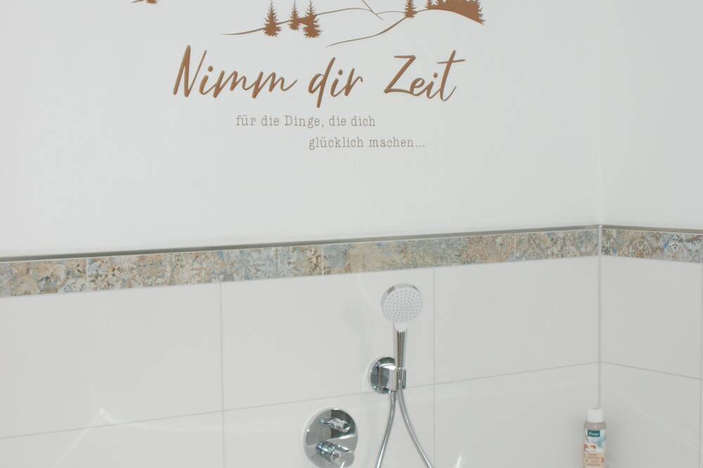Time Out Moments Haus mit eigener Sauna im Nationalpark Bayrischer Wald in Haus im Wald, Grafenau