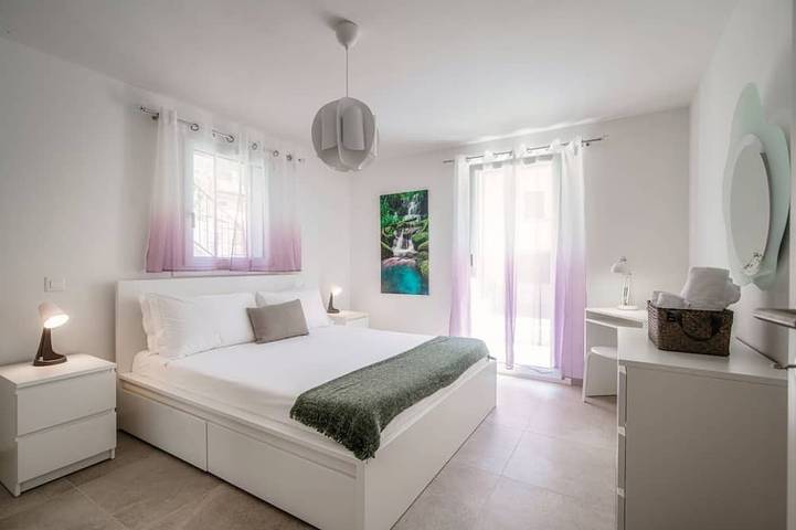 Ganze Wohnung, Neue Zweizimmerwohnung inmitten der Moesano-Täler (Cama 1) in Piani di Verdabbio, Cama