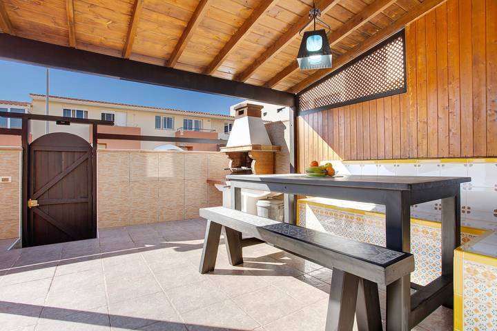 Ferienhaus 'Velázquez' mit privater Terrasse, WLAN und Klimaanlage in Majada Marcial, Puerto del Rosario