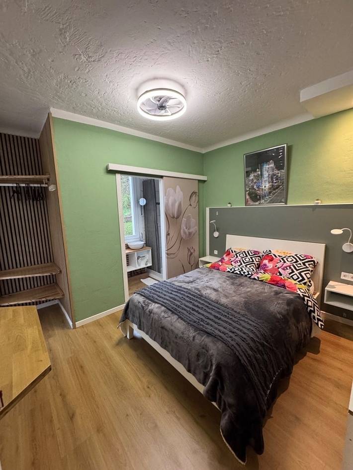 Ferienwohnung für 2 Personen, mit Ausblick und Balkon sowie Garten in Castellane - 3