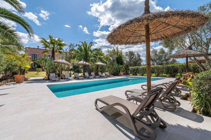 Ferienhaus 'Apartamento Arco' mit Bergblick, Gemeinschaftspool und Wi-Fi in Costitx, Mallorca Inselmitte