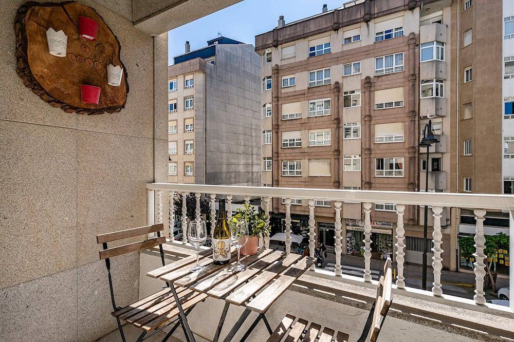 Entire apartment, Apartment 'O Faro Apartamentos' with Sea View, Balcony and Air Conditioning in Ribadeo, Rías Altas