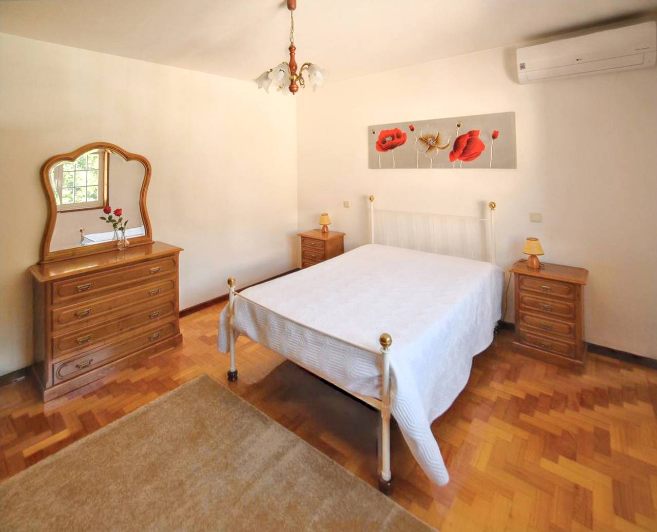 Amplia casa en Santa María da Feira - 220 m² con vista a la ciudad in Louredo (Santa Maria da Feira), Santa Maria da Feira
