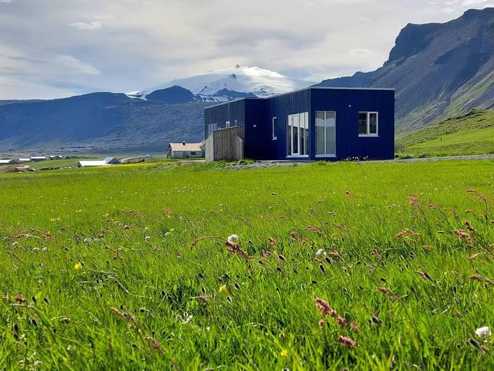 Casa de huéspuedes para 2 personas, con vistas además de terraza y jardín en Islandia