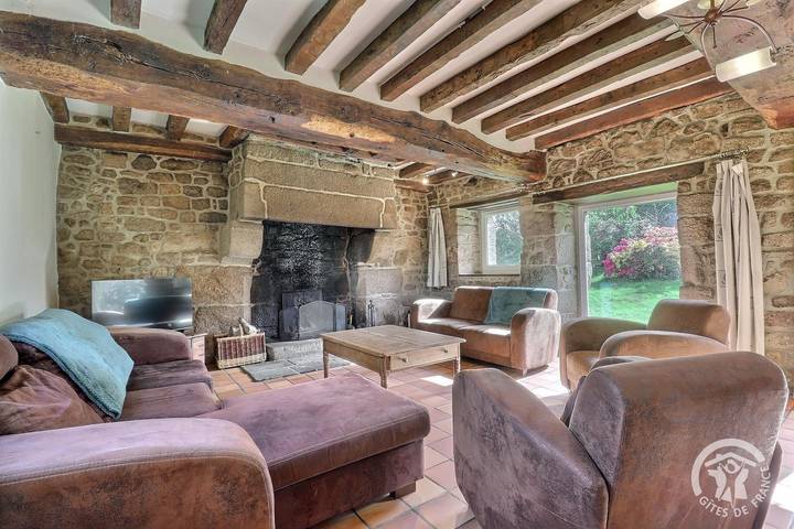 Gîte pour 12 personnes, avec jardin et terrasse à Parigné - 2