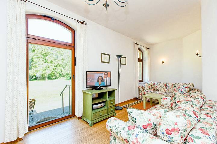 Ferienwohnung für 4 Personen, mit Balkon/Terrasse und Balkon sowie Terrasse und Garten in Barkhagen - 4
