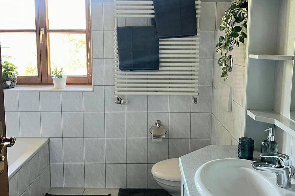 Ganze Wohnung, Haus Wiedemann - Ferienwohnung Alpenblick in Eisenberg, Bayerisch Schwaben