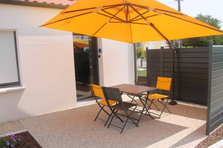 Gîte pour 4 personnes, avec jardin dans Fontenay-le-Comte - 2