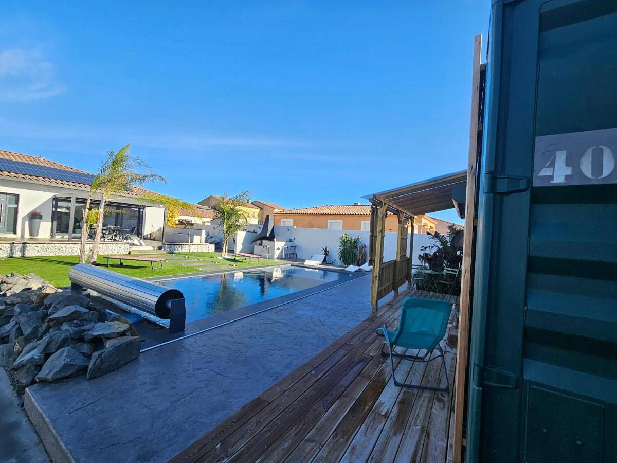 Appartement entier, Studio Conteneur in Cruscades, Côte méditerranéenne (France)