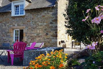 Gîte pour 5 personnes, avec jardin en Bretagne