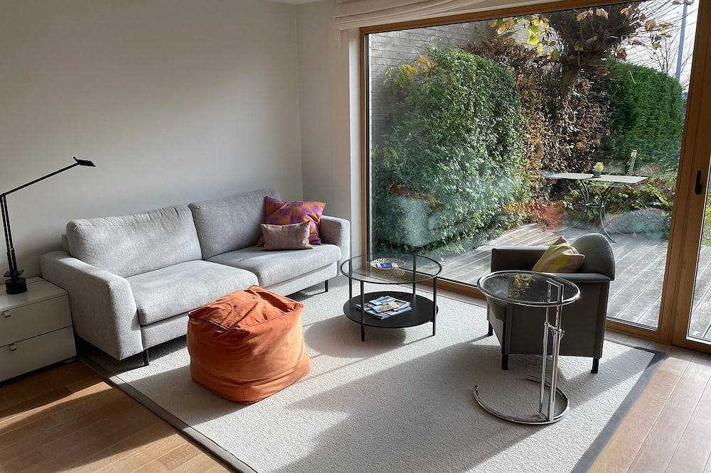 Appartement entier, City apartment with garden and garage in Louvain, Brabant flamand
