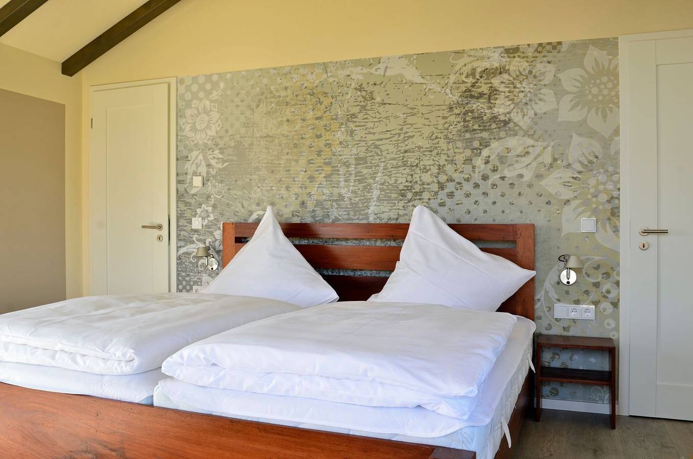 Mit Masterbedroom und Wellnessbad im Haus "Kula" in Wassersportfreier Strandbetrieb, Südstrand Pelzerhaken