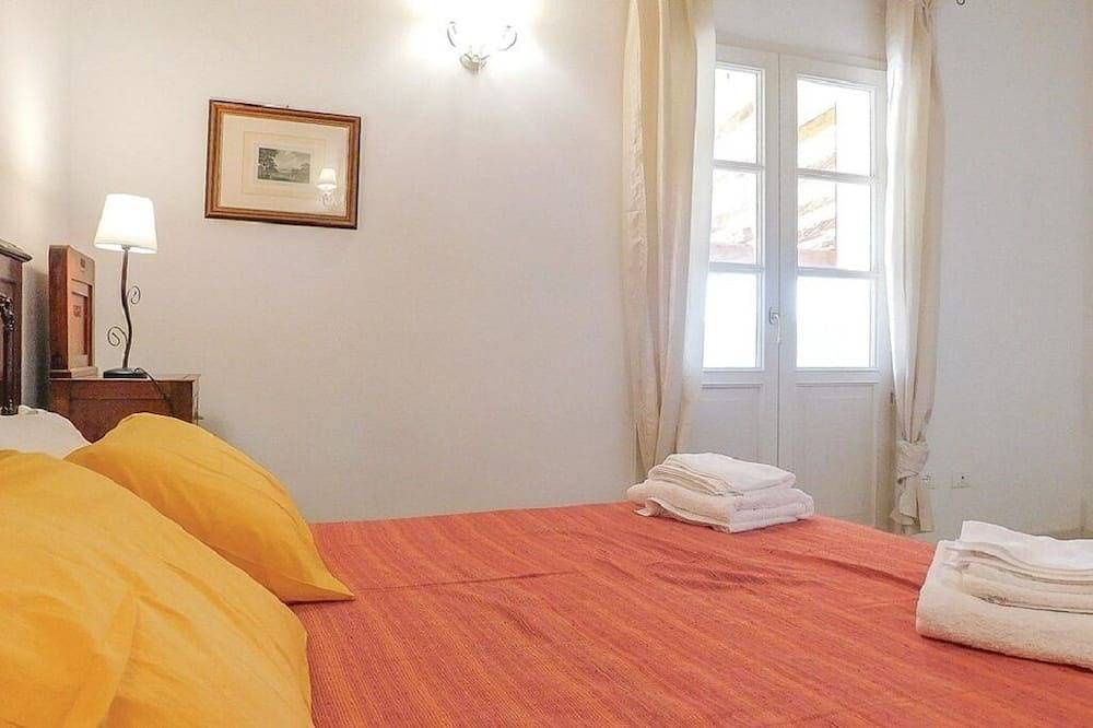 Toskana: Haus \"Alte Abtei\" unter den Olivenbäumen mit Pool in Monteverdi Marittimo, Etruskische Küste