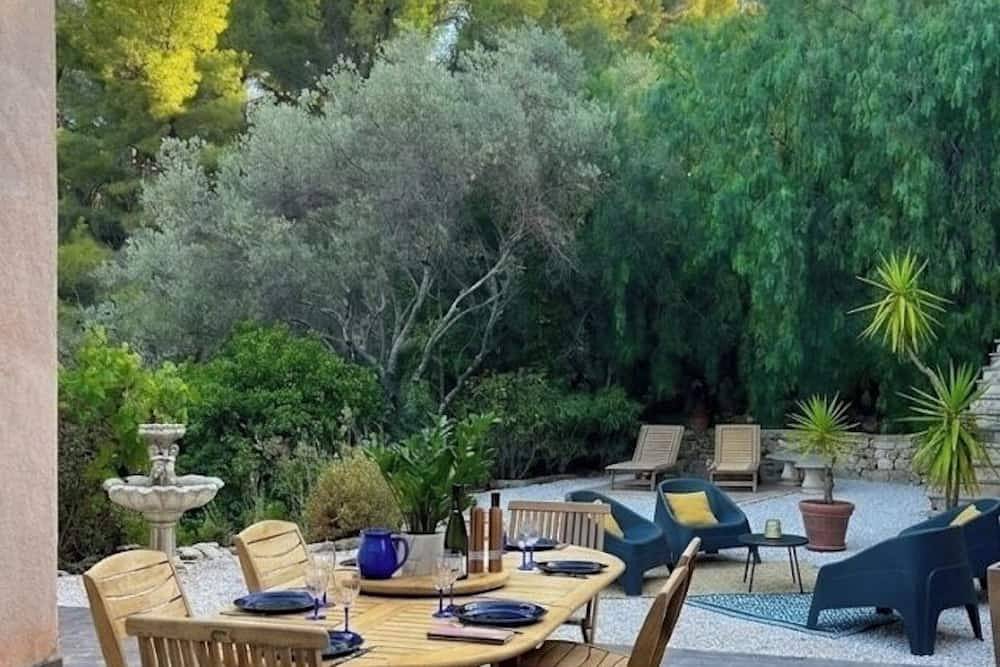 Sublime Villa familiale climatisée à 5 min de la mer. in Bandol, Côte méditerranéenne (France)