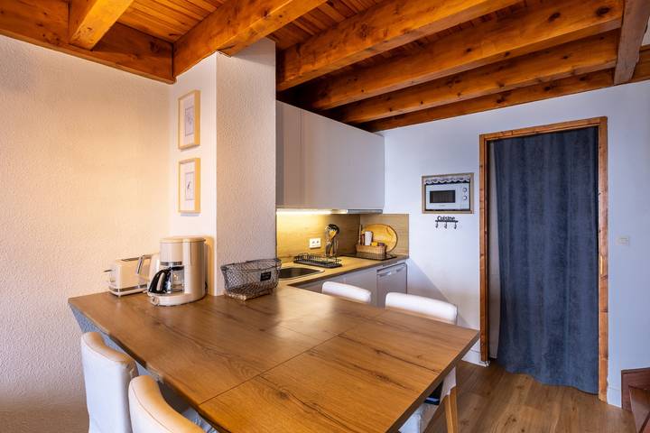 Gîte pour 4 personnes, avec vue sur le lac et balcon à Les Angles - 3