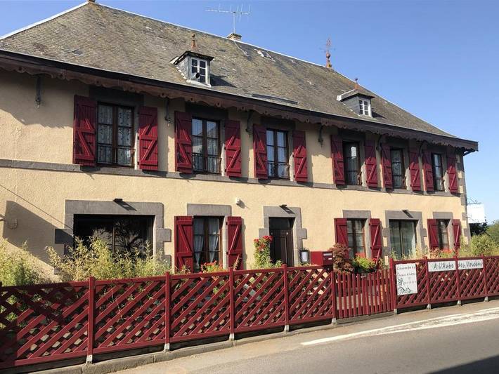 Maison d’hôte pour 2 personnes, avec jardin et jacuzzi, animaux acceptés dans le Puy-de-Dôme - 4