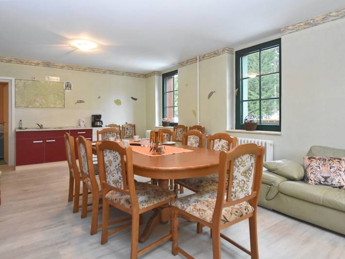 Ferienwohnung für 14 Personen, mit Pool und Sauna sowie Balkon, kinderfreundlich im Vogtland - 3