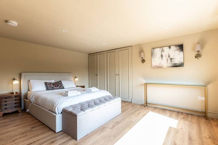 Luxury 5-Bed Home w/ Cinema, Games Room & Garden  - Pass the Keys in Greenwich (disambigua), Londra