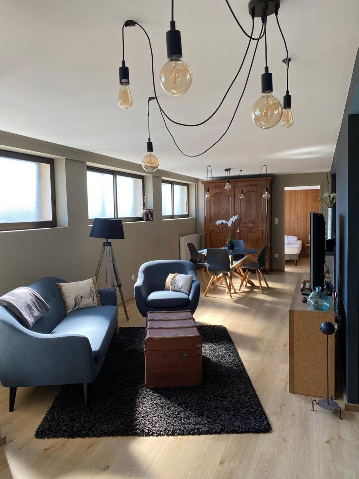 Entire apartment, Architect-Designed 'Atypique' 2-Bedroom Apartment with Shared Garden in Epinal in Épinal, Épinal region