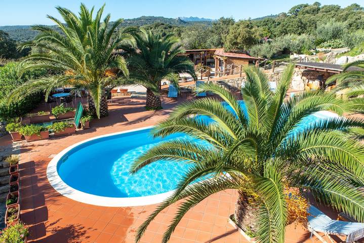 Entire apartment, Villa Smeralda 9 – Family Apartment with Pool near Olbia in Telti, Olbia-Tempio